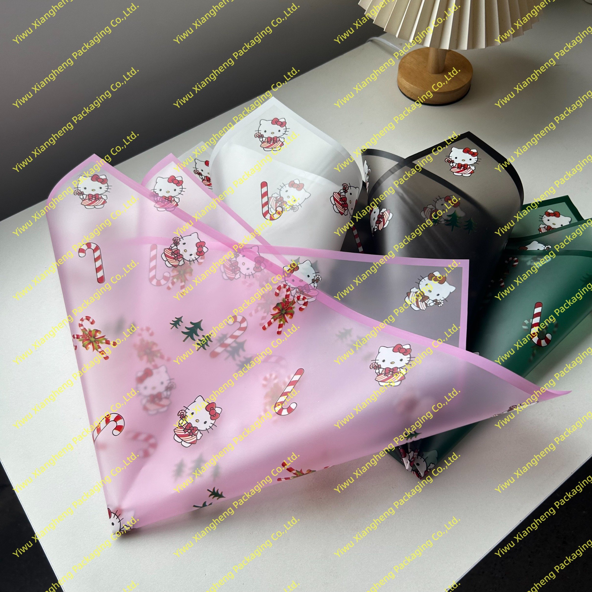 Christmas New Cartoon Kitten Pattern Cute Waterproof Edge Wrapping Paper Flower Shop Gift Plastic Paper