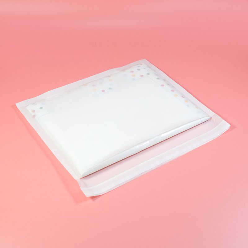 Wholesale Glassine Paper Envelope Bag For Clothing Recyclable Self-adhesive Sealed Paper Bags For Garment Packaging Bags