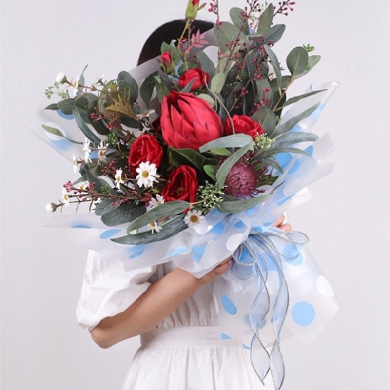 Korean Waterproof PE Coating Dot Flower Design New Wholesale Packaging Paper for Flower Shops