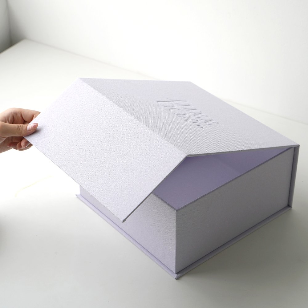 Custom Printing Cute Purple Cardboard Paper Hard Rigid Packaging Folding Magnetic Gift Box