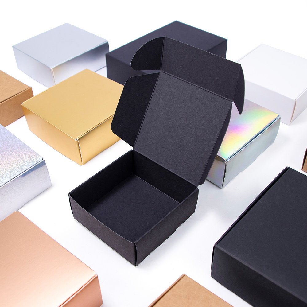 Manufacturers Custom Apparels Shoes Packaging Shipping Mailer Boxes Matt Black Paper Corrugated Cardboard Box