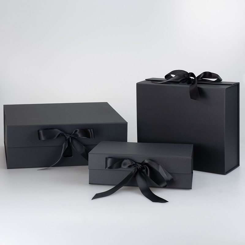 Custom Logo Luxury Card Paper Box With Ribbon Folding Packaging Box For T-shirt Shoes Clothes