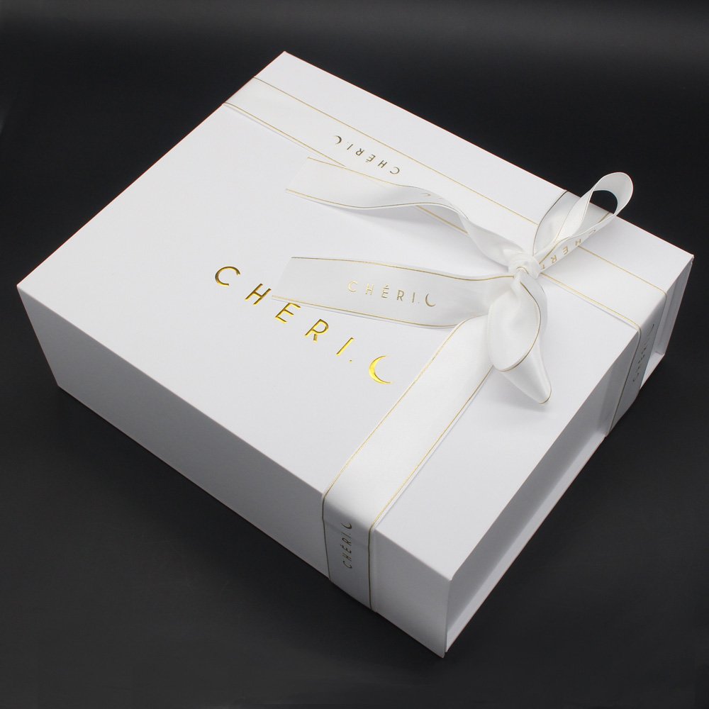 Luxury white gift box personalised printing hot stamp gold foil fold flat custom magnetic lid folding box with ribbon