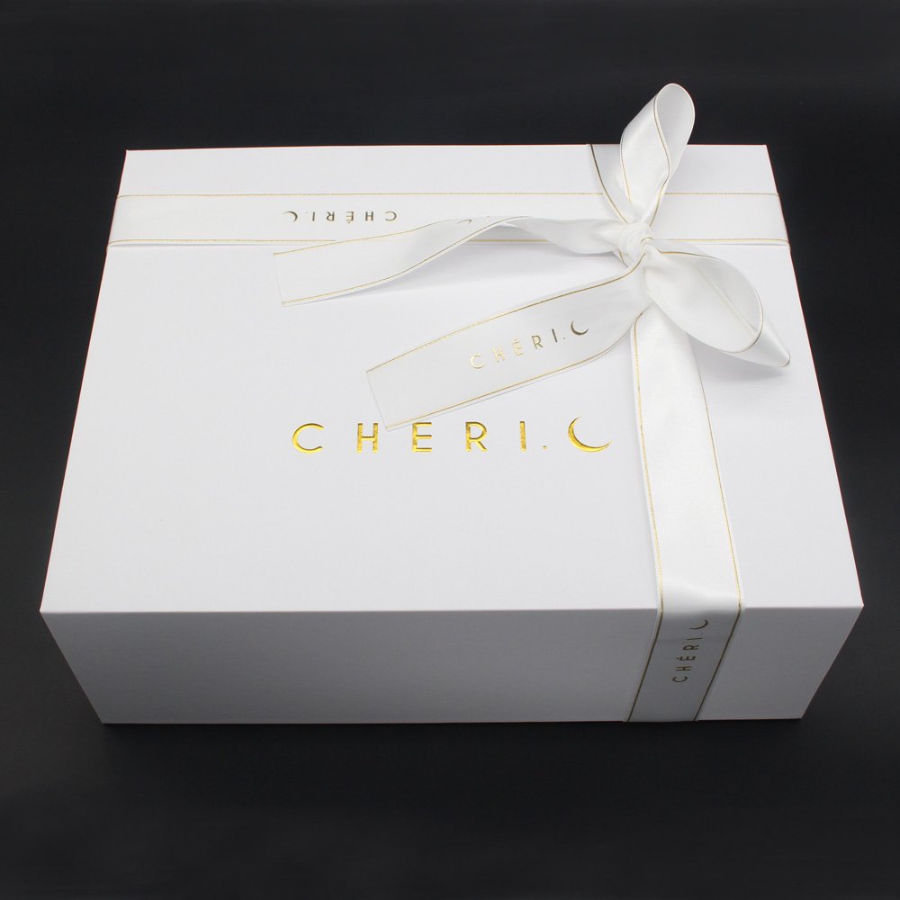 Luxury white gift box personalised printing hot stamp gold foil fold flat custom magnetic lid folding box with ribbon