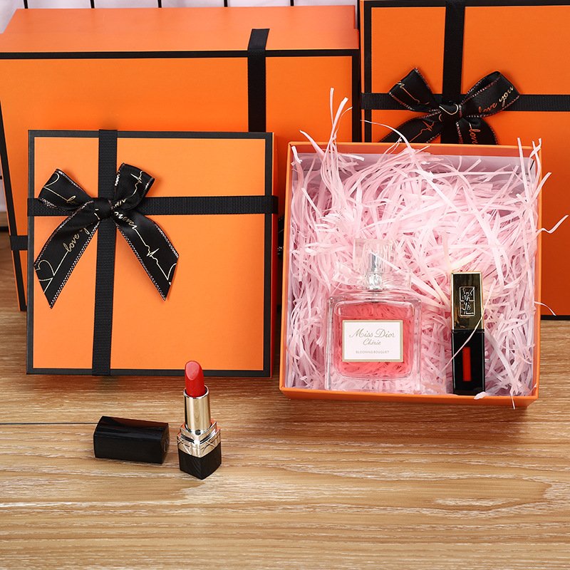 Bestselling paper magnetic folding gift packaging clothing box square paper box with lid