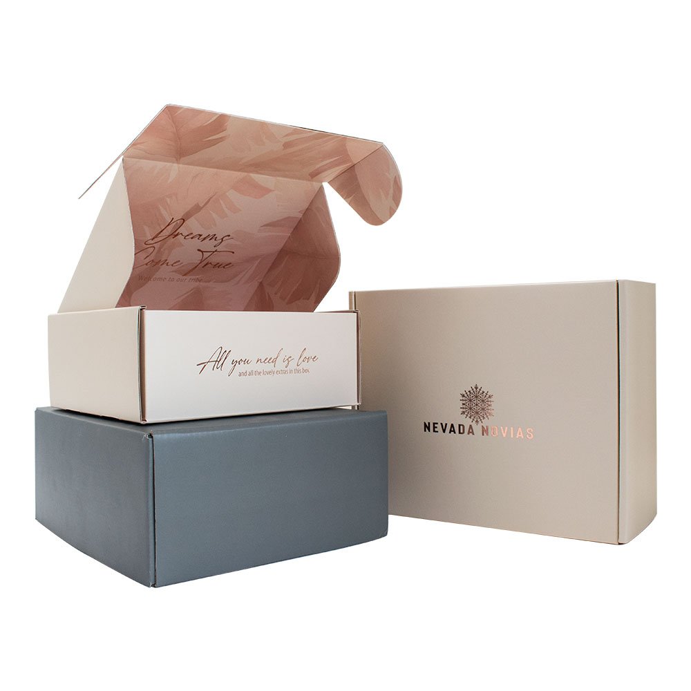 Shipping Gift Box Gift Folding Clothing Paper Boxes Clothing logistics Packaging High Quality Recycled Custom Fashion recyclable