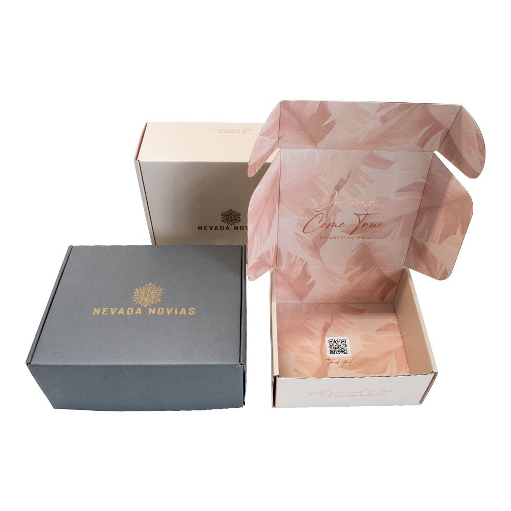 Shipping Gift Box Gift Folding Clothing Paper Boxes Clothing logistics Packaging High Quality Recycled Custom Fashion recyclable