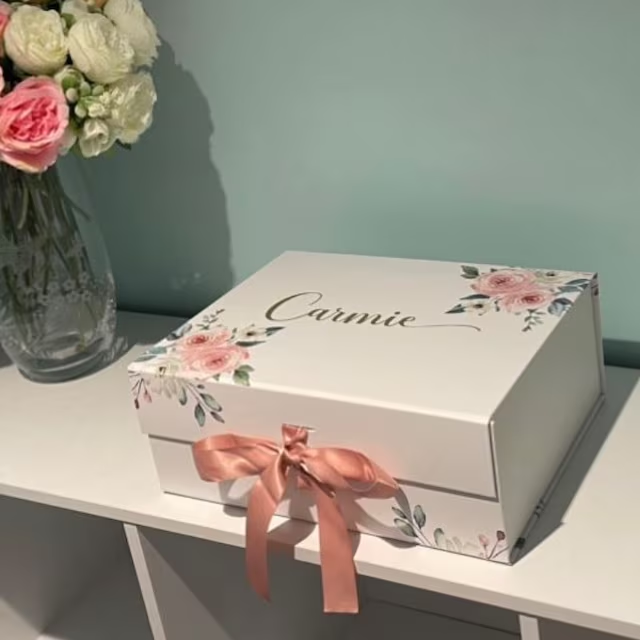 Custom Luxury Clothes Empty Lid Rigid Cardboard Paper Folding Magnetic Gift Box Packaging with Ribbon