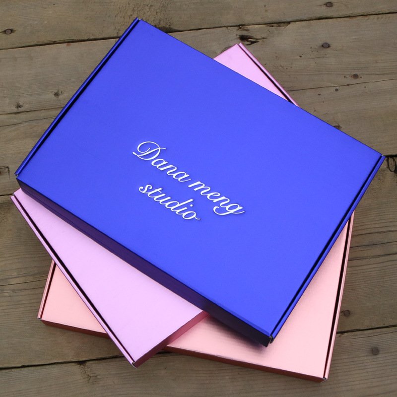 Wholesale colorful spot shipping box clothing packaging mailer box