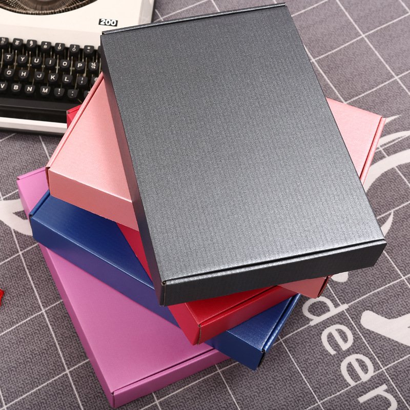 Wholesale colorful spot shipping box clothing packaging mailer box