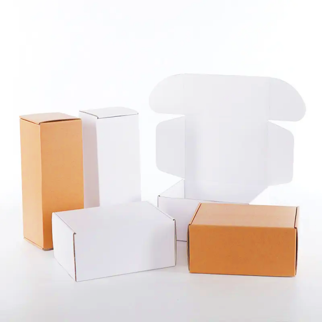 Cheap kraft paper corrugated clothing packaging paper box can be customized with logo packaging and transportation paper box