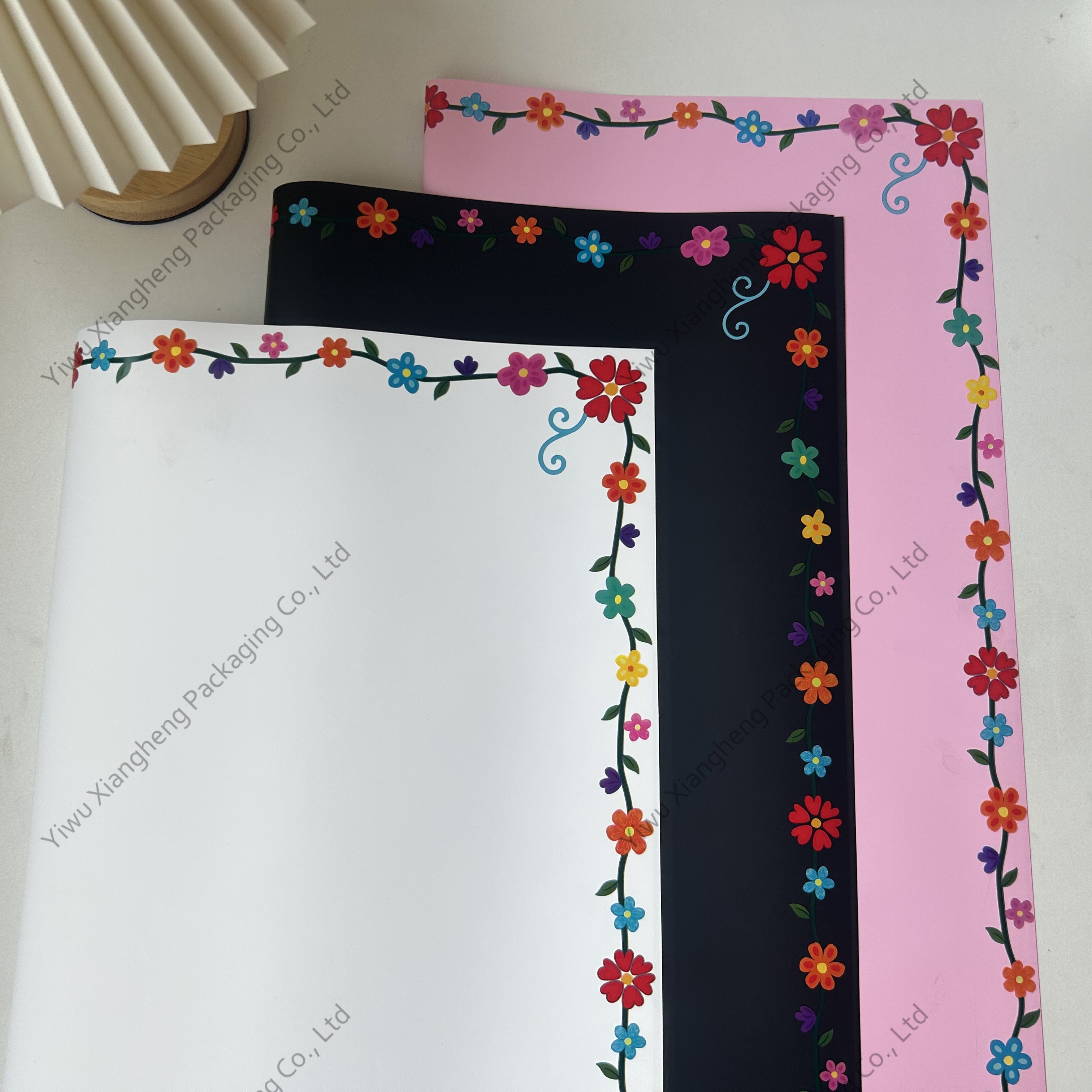Shop Floral Material Wrapping Paper Fashion Simple Wrapping Creative Four-leaf Grass High-end Flower PE Waterproof OPP Virgin
