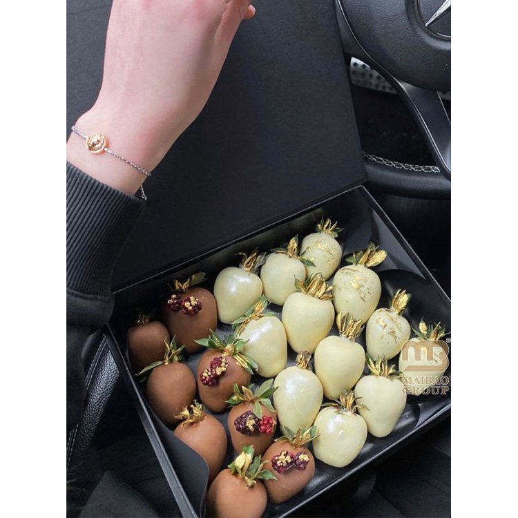 Custom Paper Folding Gift Box For Chocolate Luxury Chocolate Box With Magnetic Closure Strawberry Desserts Packaging Paper Box