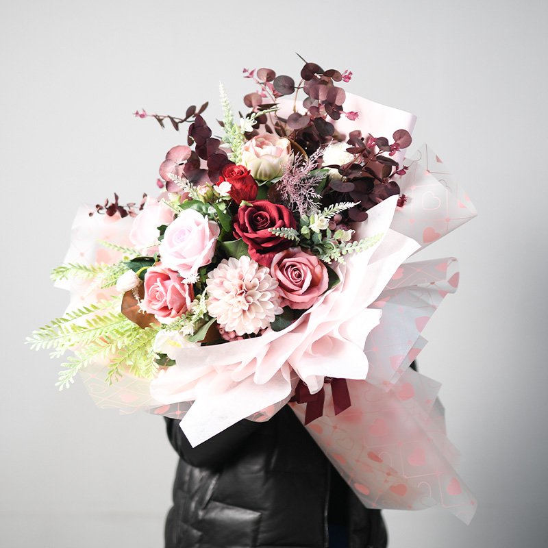 Valentine Day Matte Plastic Personalized Waterproof Heart Bouquet Flower Wrapping Paper