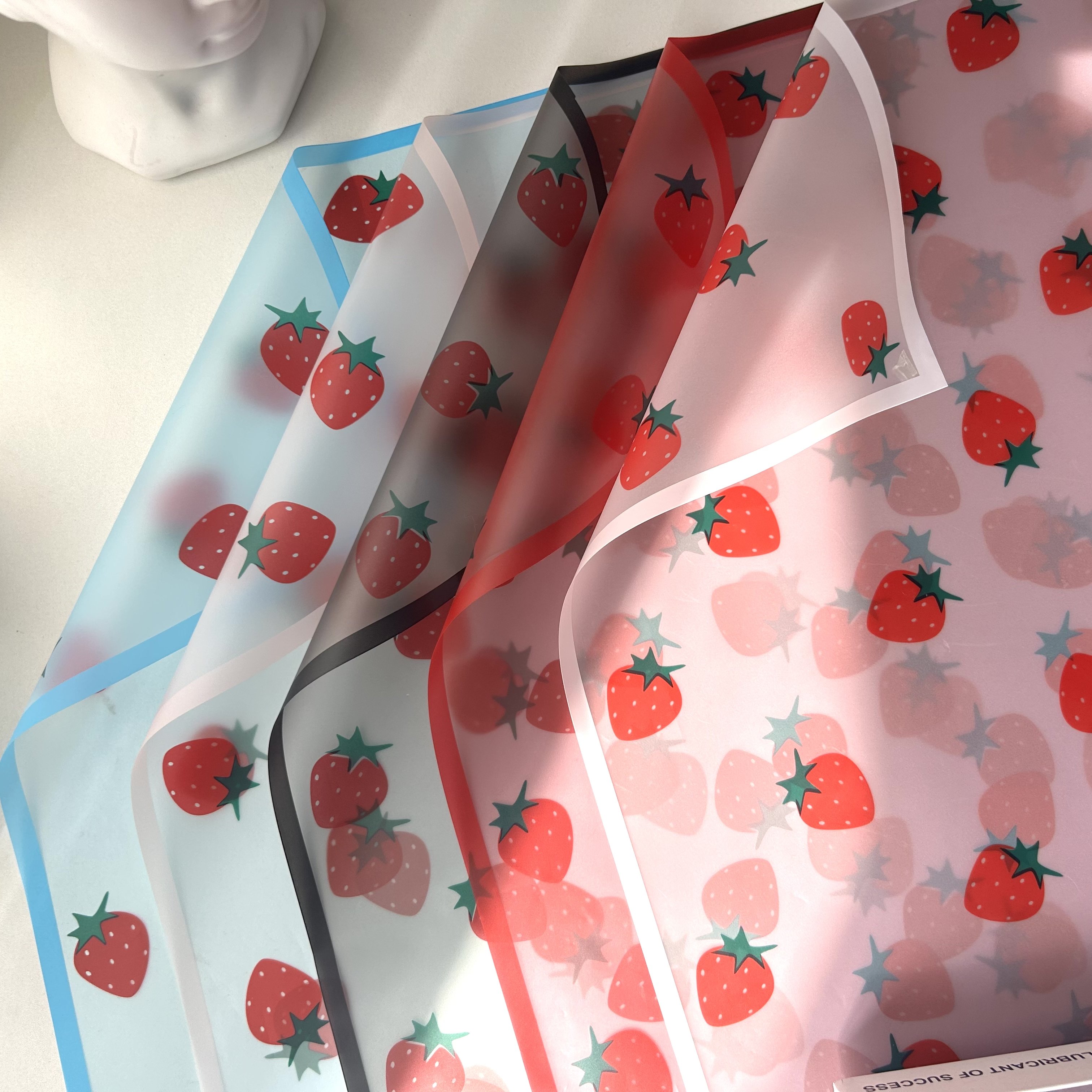 Factory wholesale sale strawberry wrapping paper translucent waterproof Korean floral wrapping paper florist material pins