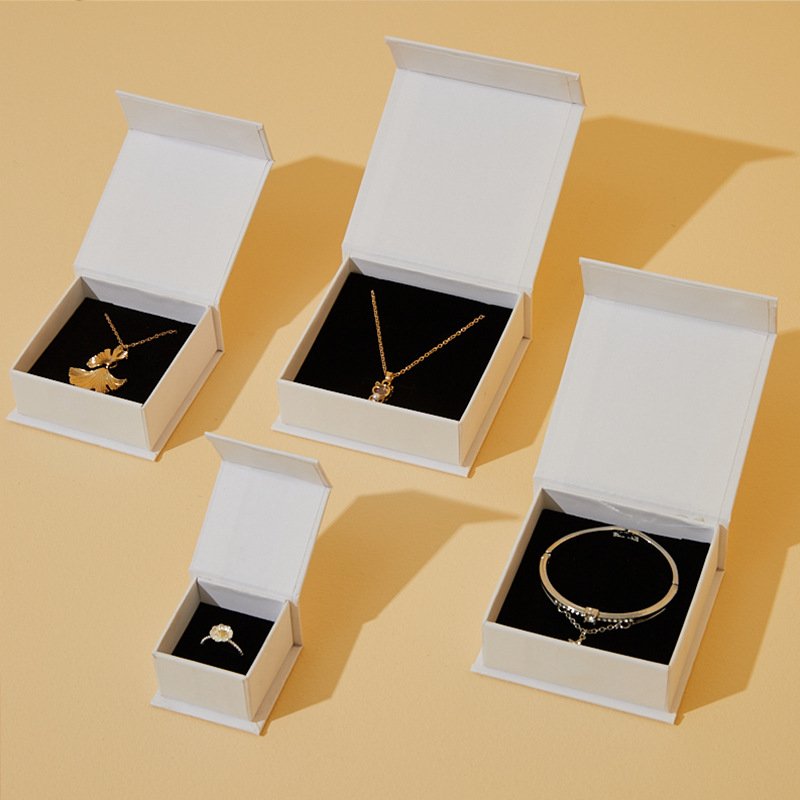 Wholesale Clamshell Square Custom Logo Many Sizes Folding Earring Bracelet Jewelry Box Packaging