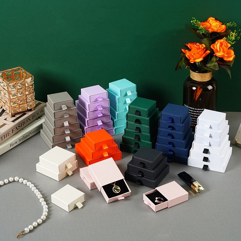 Hot Sale Jewelry Packaging Box Necklace Earrings Bracelet Sliding Drawer Paper Jewelry Box with Sponge Lining