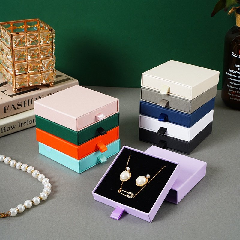Hot Sale Jewelry Packaging Box Necklace Earrings Bracelet Sliding Drawer Paper Jewelry Box with Sponge Lining