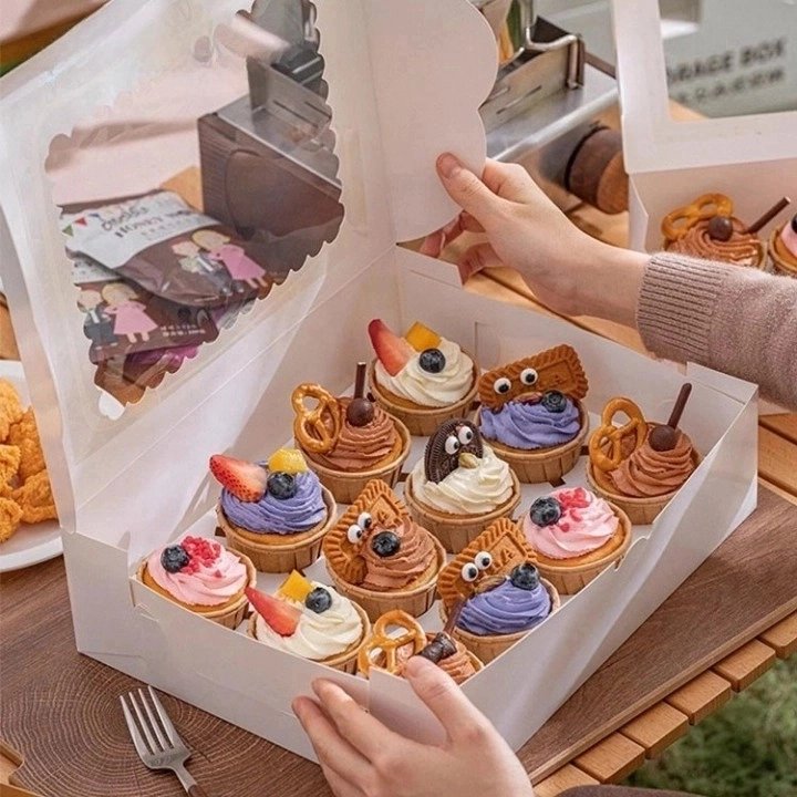 Custom White Pastry Bakery Packaging Paper Boxes For Dessert Transparent Cake Sandwich Cake Box With Clear PVC Window Lid