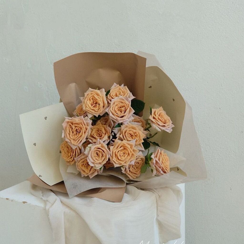 Valentine's Day Waterproof Solid Color Flower Bundle Packaging Paper Coated for Elegant Flower Wrapping