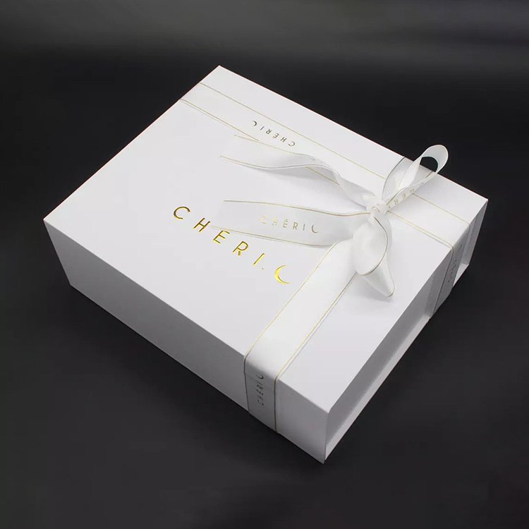 Eco Friendly Logo Designer Cardboard Packaging Magnetic Closure Custom Black Shoe Foldable Magnetic Paper Gift Box with Logo