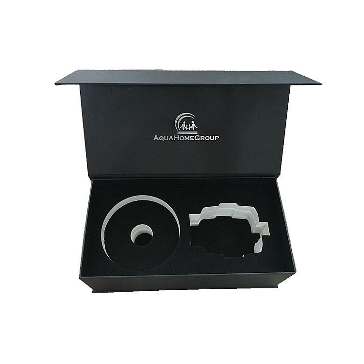 Black Custom Logo Magnetic Closure Packaging Box with Foam Insert