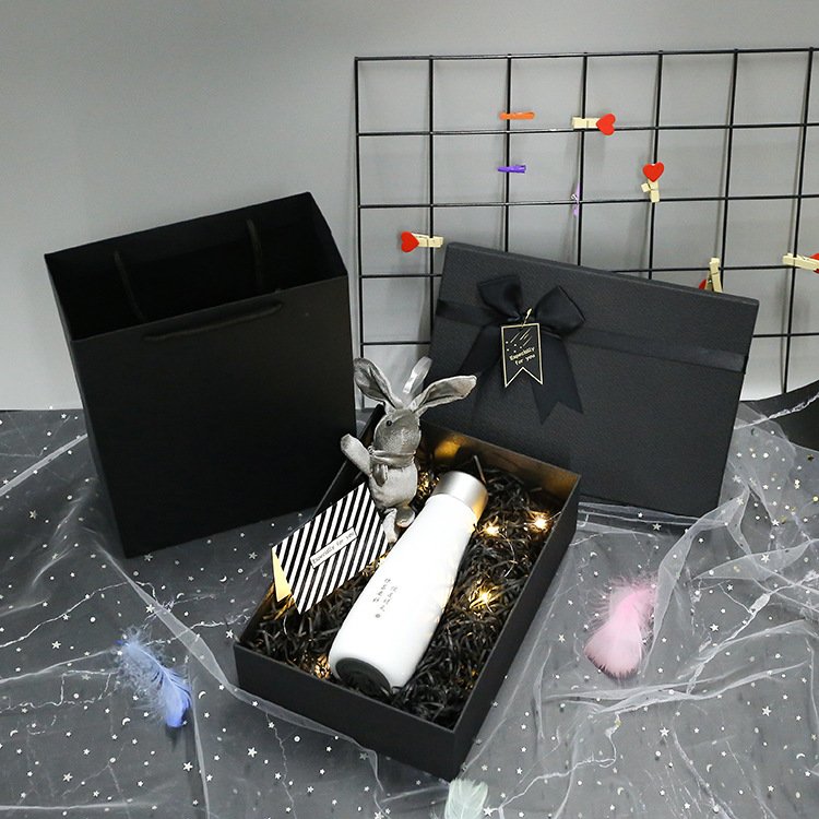Customization Folding Storage Magnet Paper Box For Clothes Clothing T-shirt Packaging