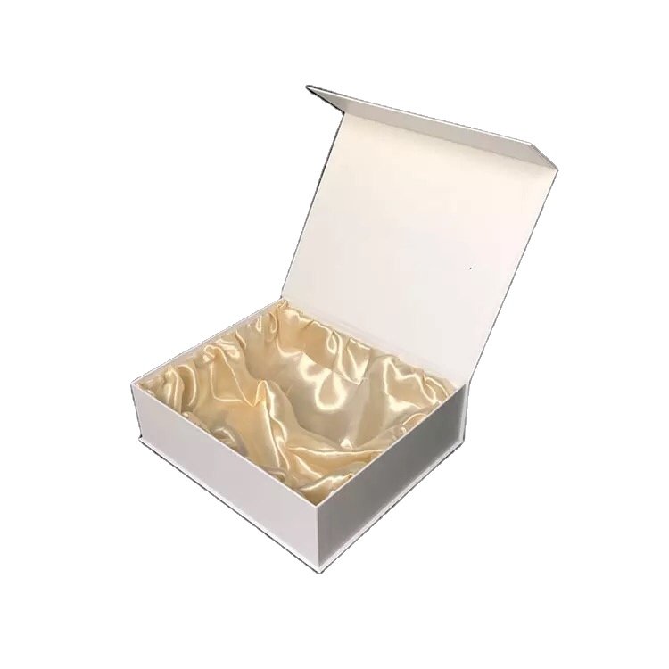 Custom Logo black Wig Packaging Box With Silk Satin Lined Luxury Magnetic Packaging Box For Hair Extension