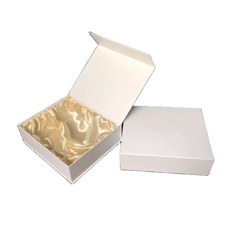 Custom Logo black Wig Packaging Box With Silk Satin Lined Luxury Magnetic Packaging Box For Hair Extension