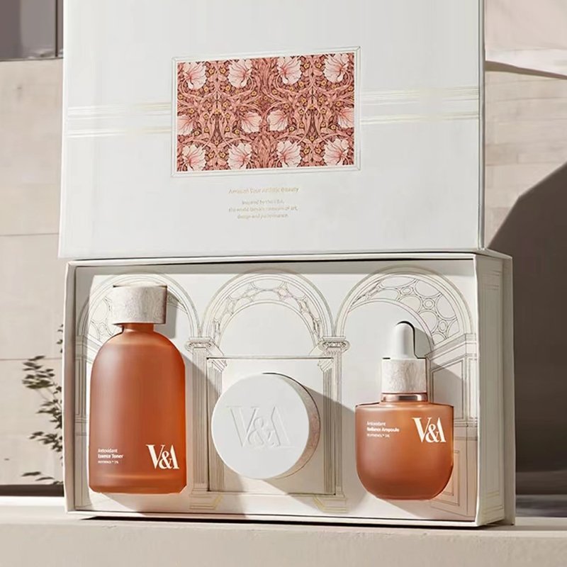 Zeecan branded glass skincare packaging design set cosmetic marrakech luxury couronne carre lotion foamer