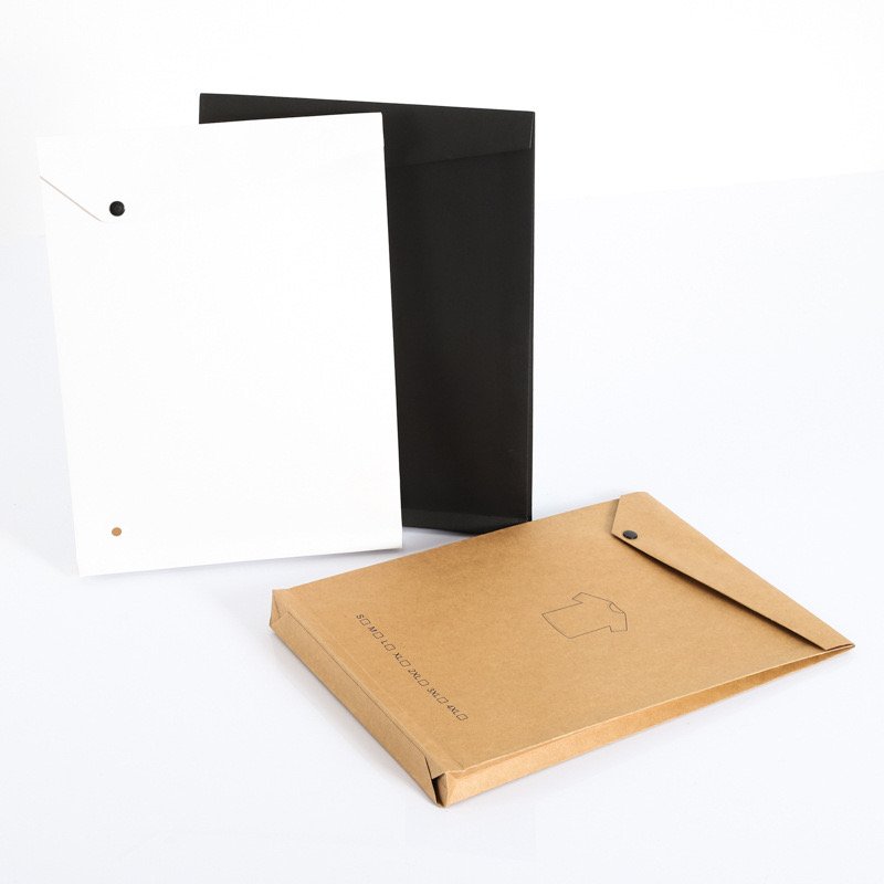 Eco Friendly Packing Kraft Paper Garment Packaging T-shirt Box Custom Logo Foldable Clothing T-shirt Packaging For t Shirts