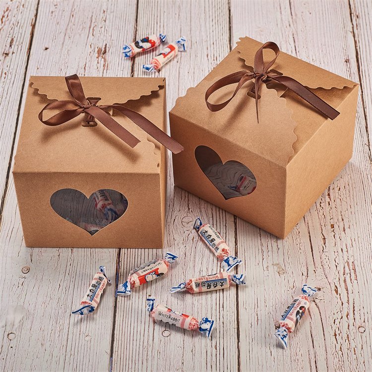 Portable Handle Kraft Paper Gift Box Heart Clear Window with Rope for Wedding Christmas Decoration Kids Small Cakes Cookie