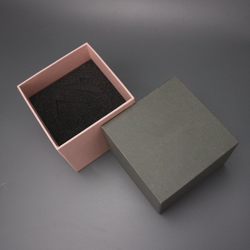 New Degise Wholesale White Magnetic Paper Gift Box With Square Paper Box For Price Christmas Advent Calendar Cosmetic Paper Box