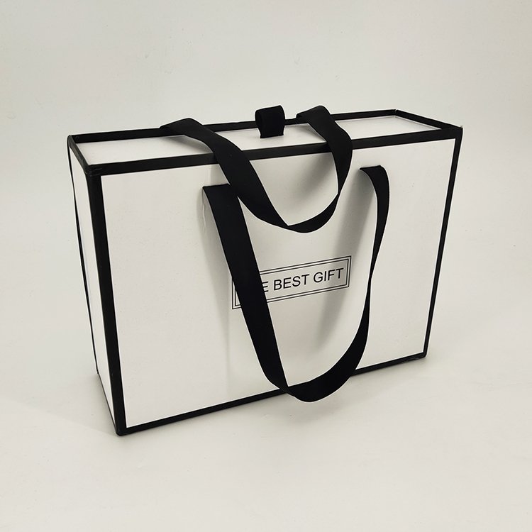 Wholesale eco friendly luxury gift lipstick cosmetics paper gifts set cardboard packaging box for small business