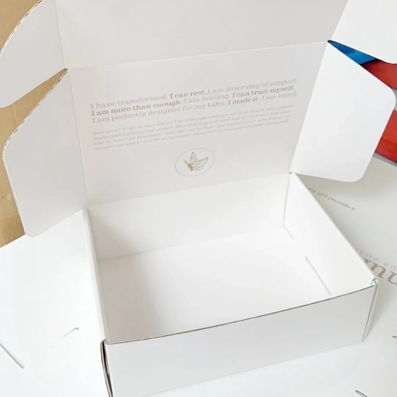 Custom Design Luxury Hard Cardboard Paper Box Packaging Paper Bags With Ribbon Handle For Clothing Jewelry