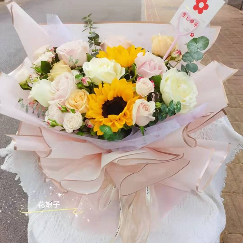 JOYWOOD New Design Waterproof Floral Paper Plastic Wrapping Film Flower Wrapping Paper For Flower