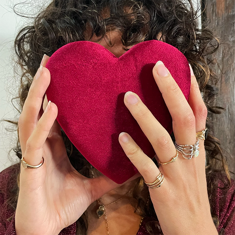 Burgundy Heart Shape Jewelry Box For Necklace Bracelet Ring Box Velvet Travel Jewelry Box Perfect Christmas And Holiday Gift