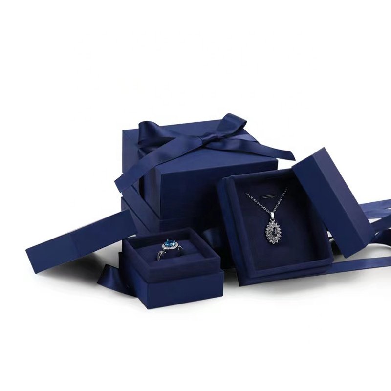 Customized Jewelry Display Boxes Sapphire Blue Color Packing For Ring Pendant And Bracelet