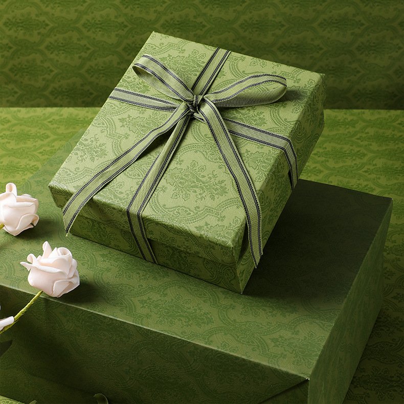 Custom Logo Cardboard Perfume Box Luxury Packaging Gift Box With Handbag For Perfume Bottle