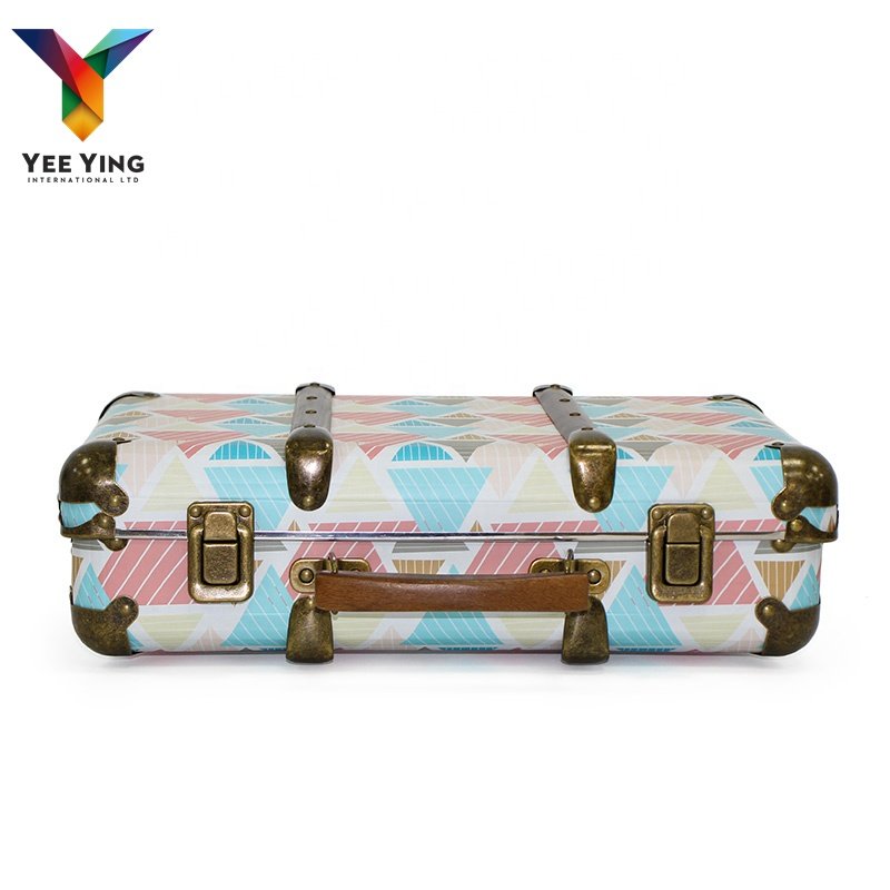 Wedding custom luxury suitcase vintage makeup paper suitcase gift box with handle