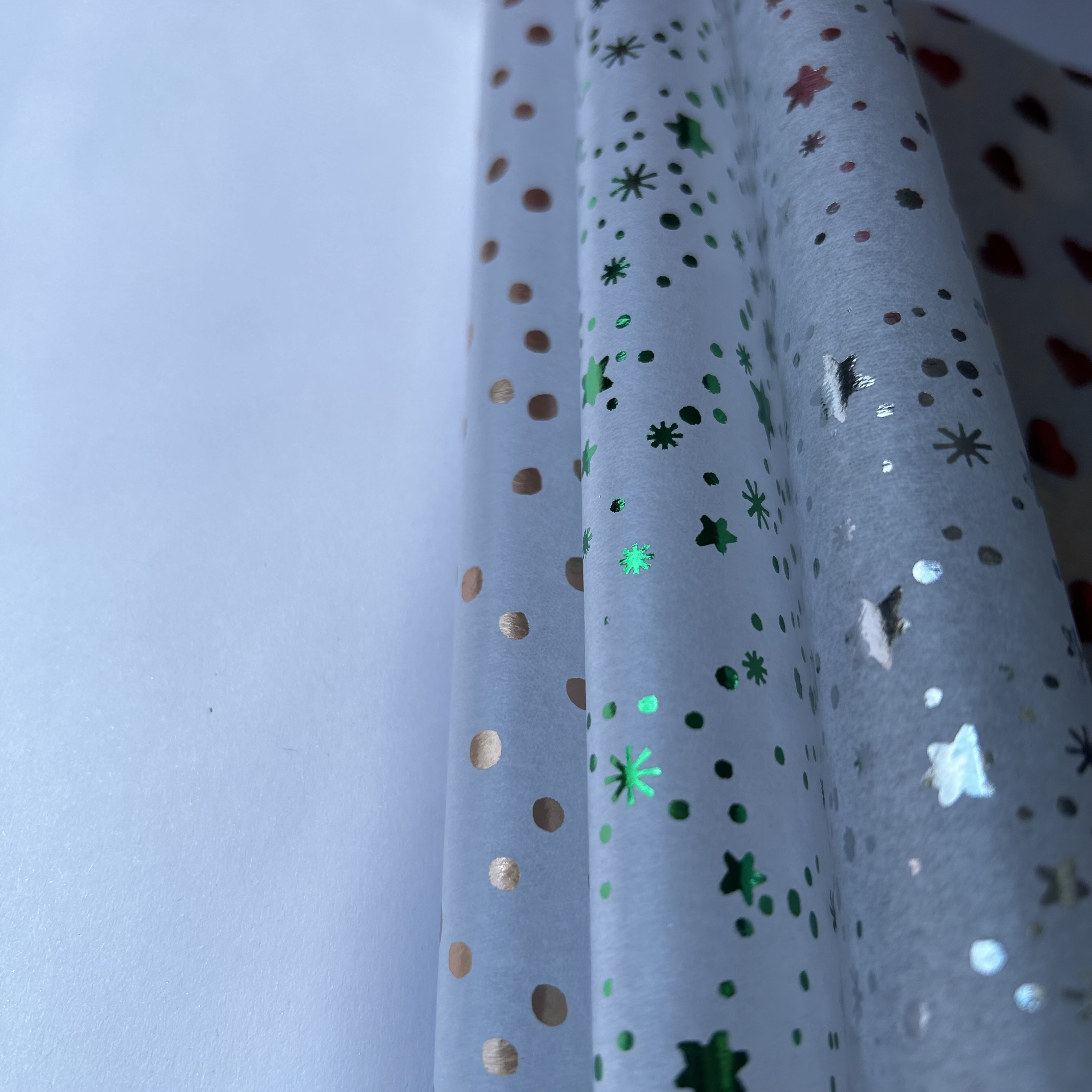 Luxury Christmas Customized Logo Clothing/gift Wrapping Tissue Paper Craft Paper Gravure Printing OEM Flower Wrapping Virgin