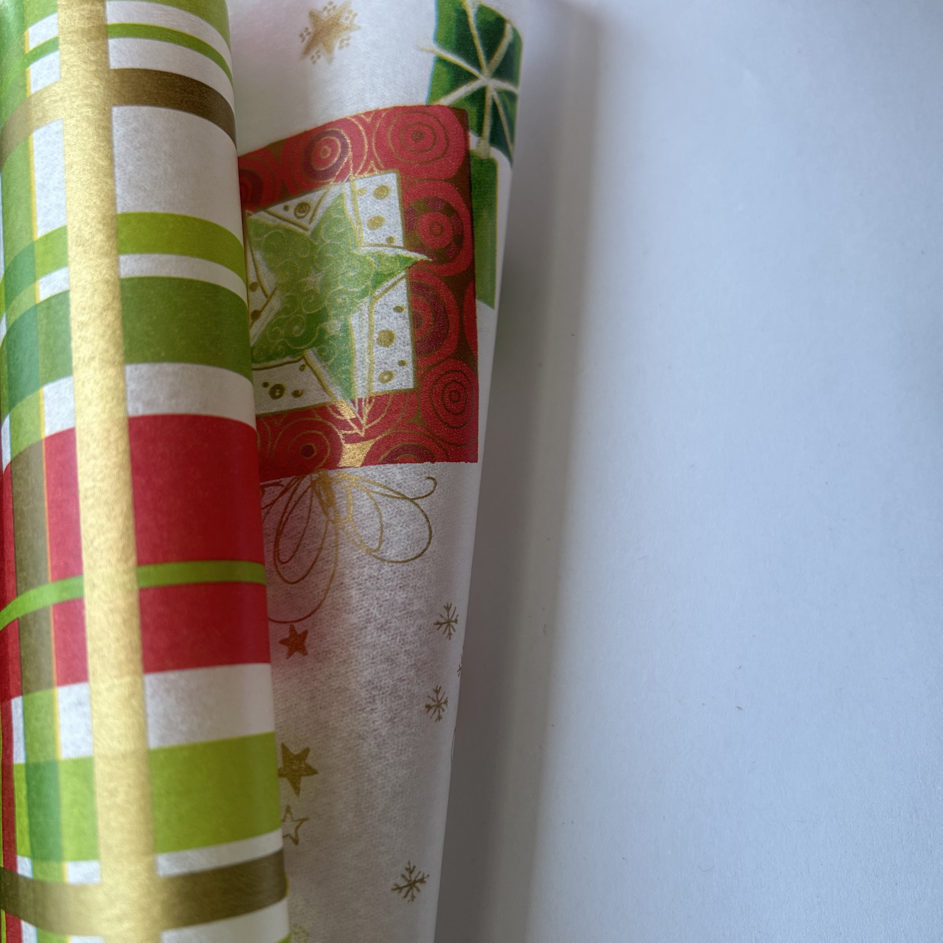 Luxury Christmas Customized Logo Clothing/gift Wrapping Tissue Paper Craft Paper Gravure Printing OEM Flower Wrapping Virgin