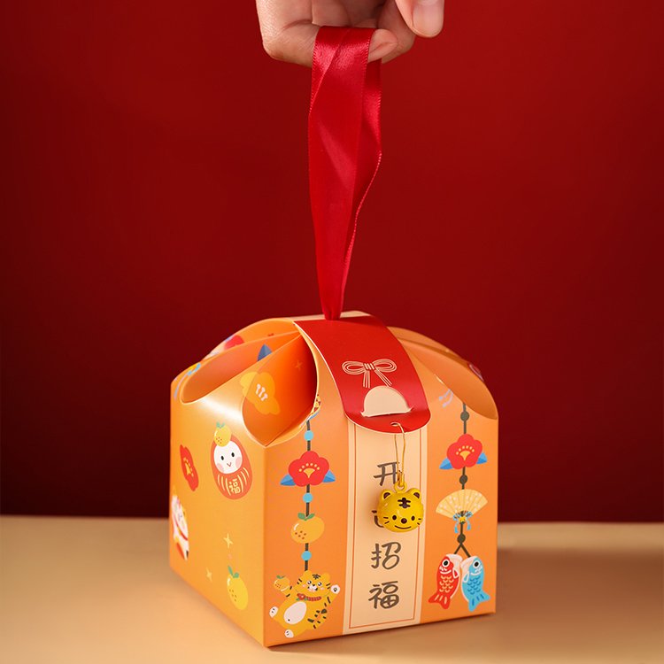 2022 New surprise party gift with box packaging red chocolate snow biscuit packaging box portable toffee Hi candy box wholesale