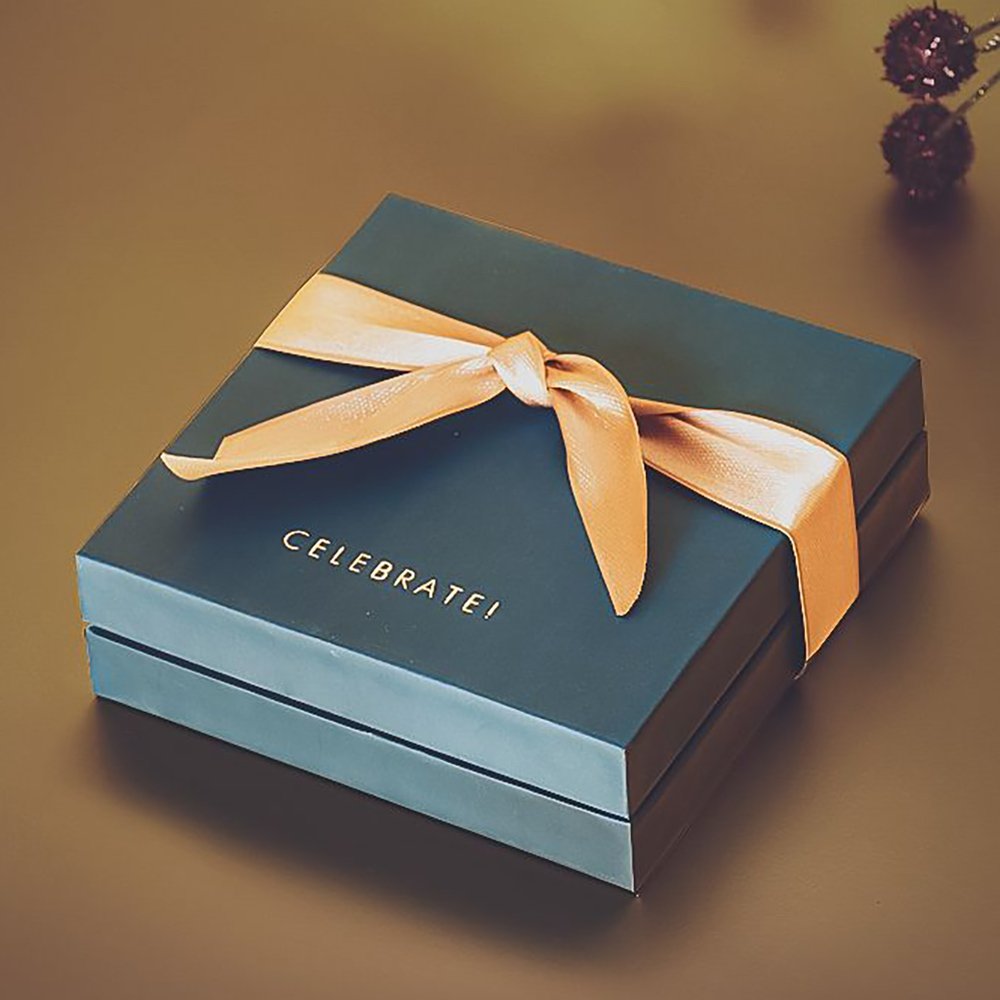 Custom Logo Luxury Navy Rigid Removable Lid And Based Cardboard Packaging Paper Gift Box With Ribbon