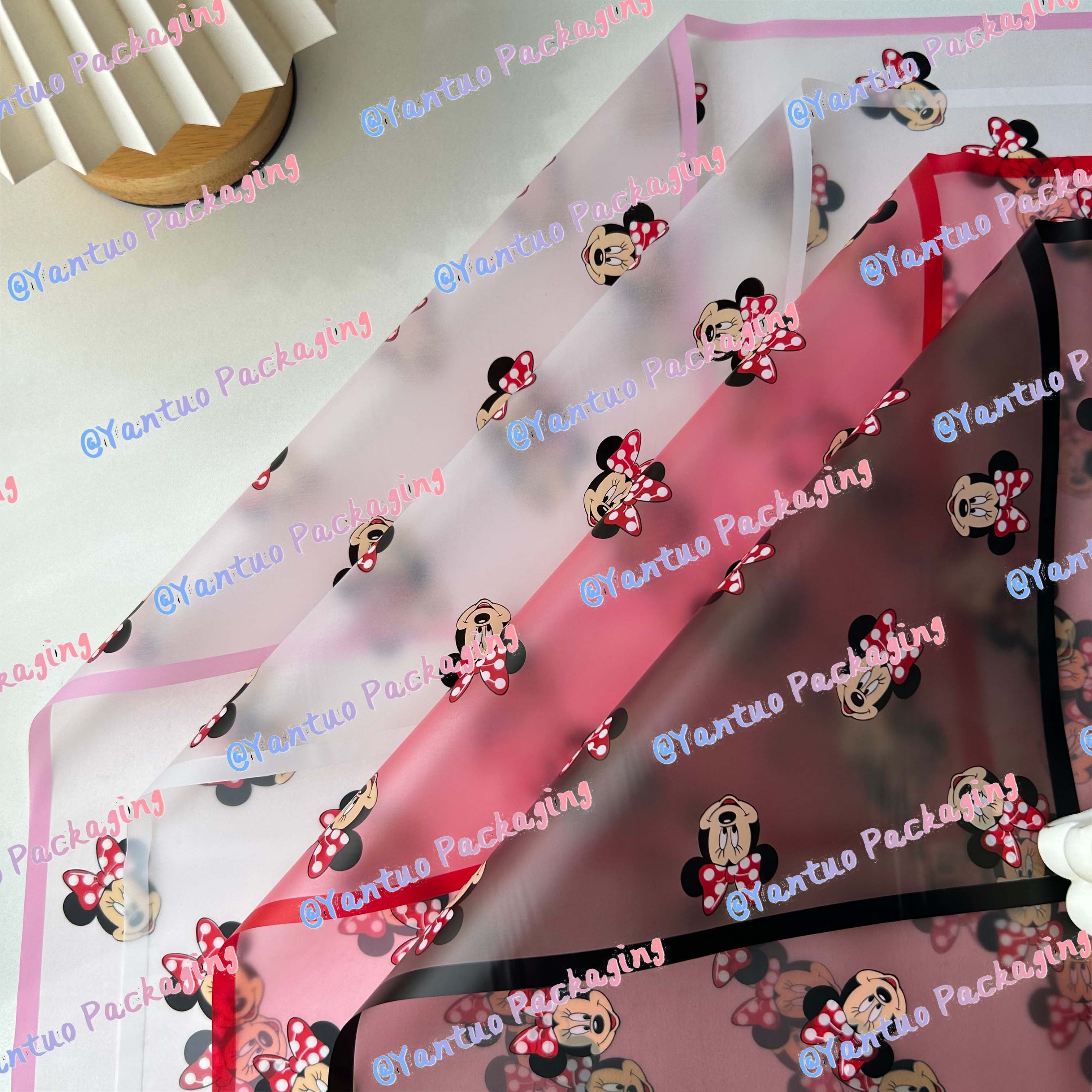 New design cartoon character flower wrapping paper mini mouse wrapping paper cute Korean waterproof flower wrapping material