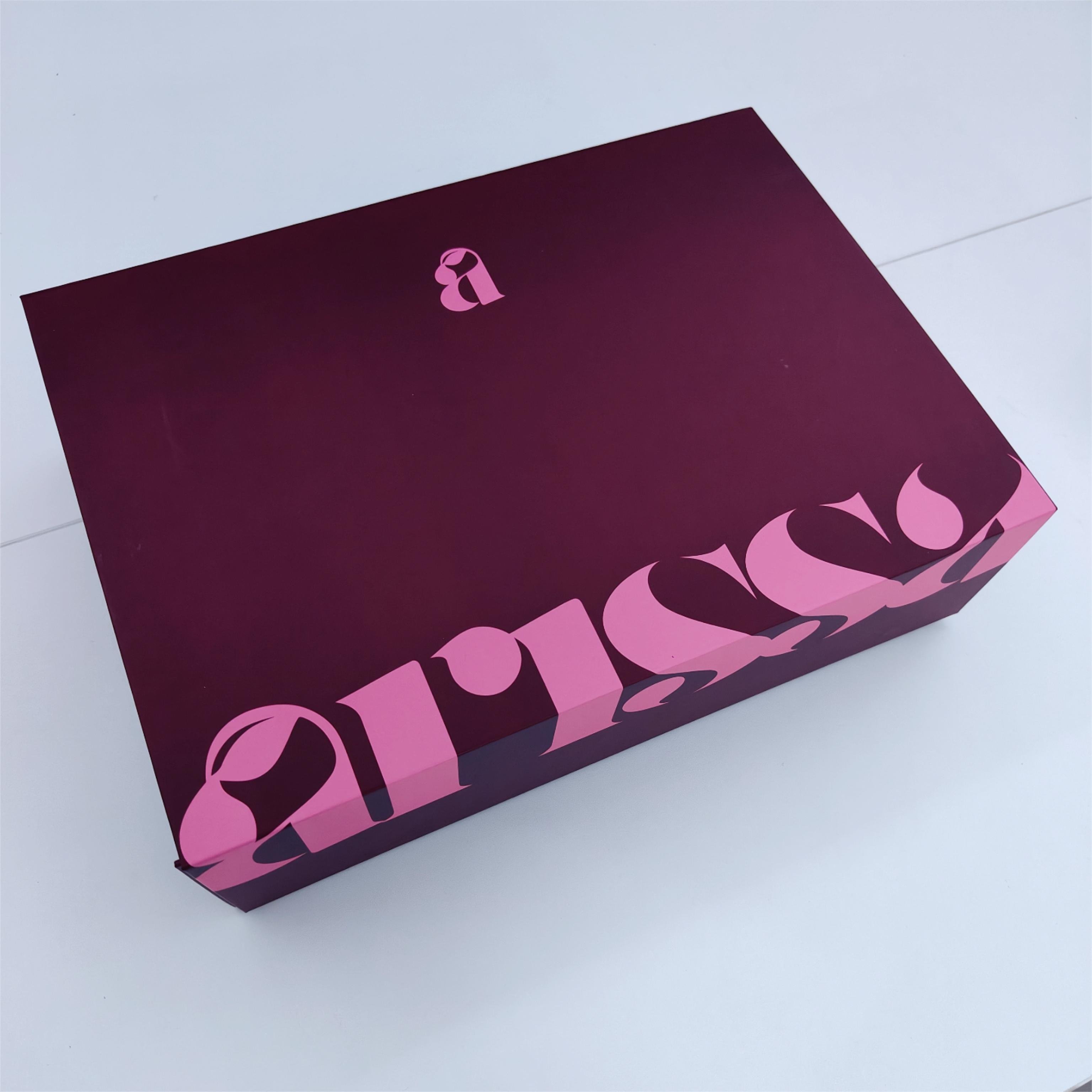 Big Logo Folding Collapsible Cardboard Baby Black Luxury Gift Packaging Rigid Magnetic Paper Boxes with Lid for Small Business