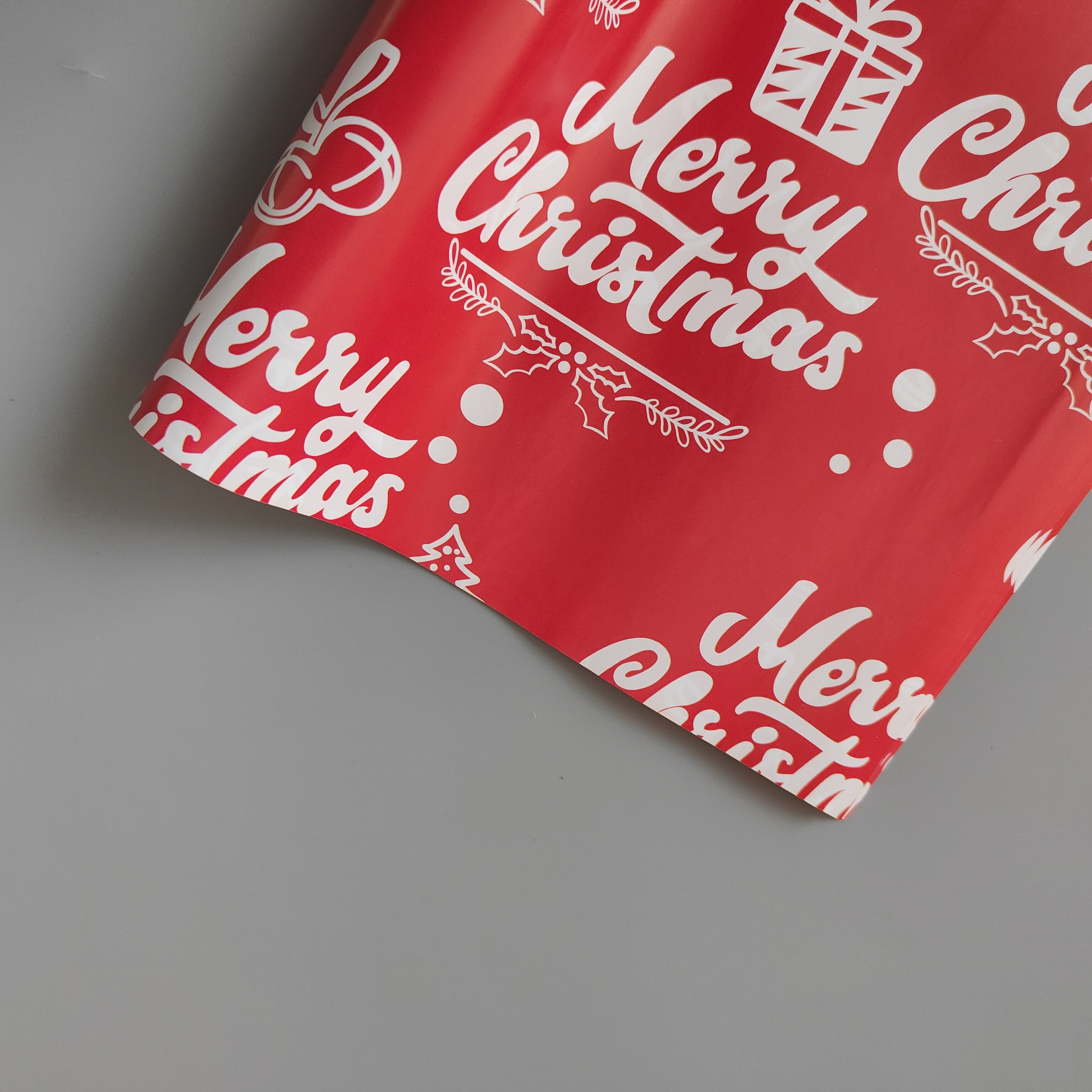 Supply recycled shrink gift packing paper custom christmas wrapping paper roll