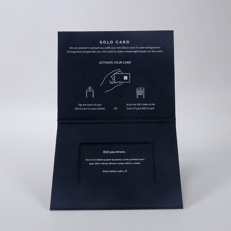 Black Magnetic Foldable Art Paper Touch 4C UV Logo Cardboard Credit Card Holder Rigid Packaging Box
