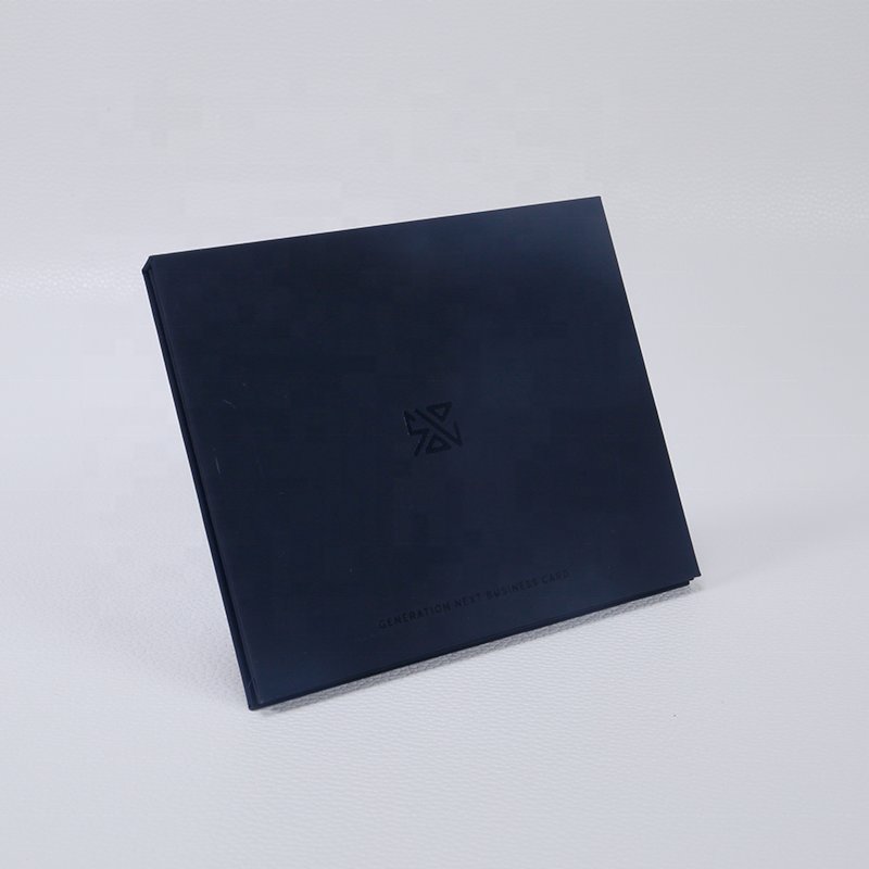 Black Magnetic Foldable Art Paper Touch 4C UV Logo Cardboard Credit Card Holder Rigid Packaging Box