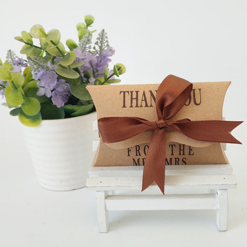 Brown Pillow Shape Chocolate Box For Wedding Return Gifts Thank You Print Custom Small Candy Box With Ribbon Kraft Paper Box